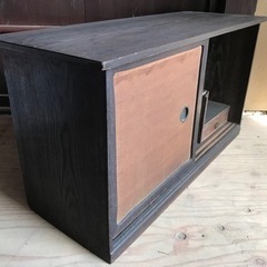 古い戸棚の画像