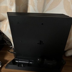 （取り引き完了
 ）PS4Pro CUH-7200B 1TB 縦置きスタンド付き！