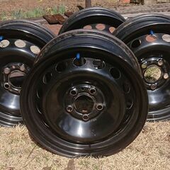 [引き取り限定]V70ボルボ 純正 スチールホイール(15インチ)
