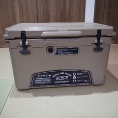 NORTHERN COOLER BOX　42.5リットル