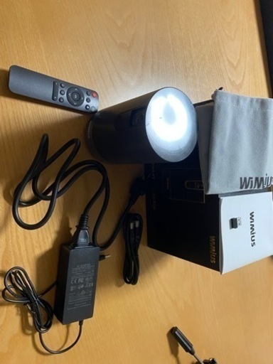 WiMiUS Q1 モバイルプロジェクター