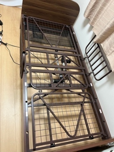 お話し中?✨介護用電動ベットマットレス付き(シングル)です✨✨