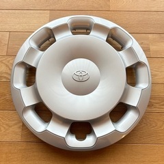 【新車外し】シエンタ　ホイールキャップ　　　の画像