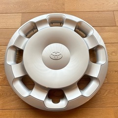 【新車外し】シエンタ　ホイールキャップ　　　の画像