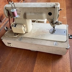 ブラザー製 レトロミシンの画像