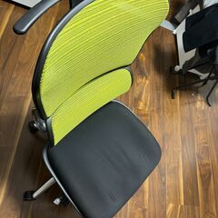 中古★エルゴヒューマン 関家具 肘無ハイバックチェア