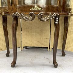 飾り棚 ガラス 幅81×奥行33×高さ110ｃｍ アンティーク風 コレクションケース ガラスキャビネット ハーフムーン 現状 市内限定配送 札幌市の画像