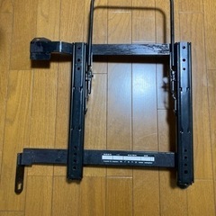 スカイライン　R32、R33 用レカロ  シートレール　　