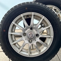 車のパーツ タイヤ、ホイール