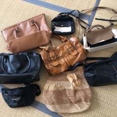 ハンドバッグ　ショルダーバッグ　ウエストポーチ　まとめ売りの画像