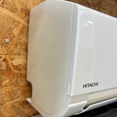 （2214）【格安・・中古・・エアコン】 2017年製 日立 2.5KW売ります