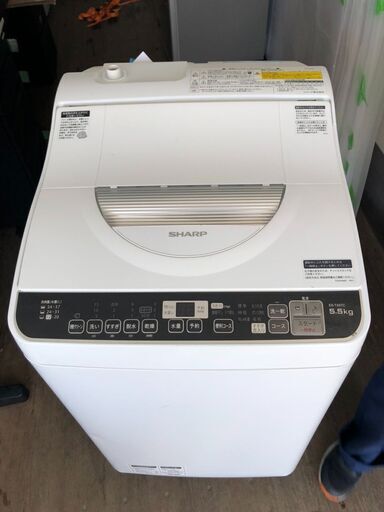 SHARP(シャープ)の5.5kg全自動洗濯機「ES-TX5TC-W」