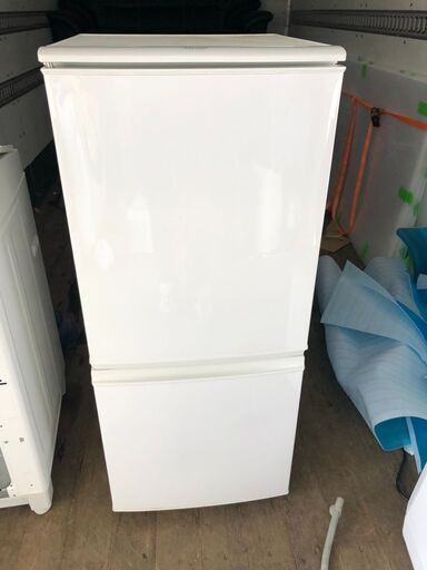 北九州市内配送無料店137L/SHARP/シャープ/SJ-UA14-W