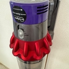 専用ですダイソン　sv12 Dyson 掃除機　木製スタンド　掃除機スタンドの画像