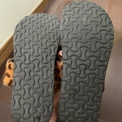 ヒョウ柄サンダルの画像