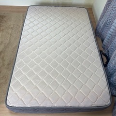 【受け渡し決定してます】美品 ニトリ セミダブル ポケットコイルマットレスの画像