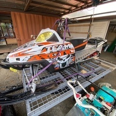 ARCTIC CAT スノーモービル
