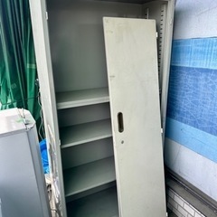 オフィス用品 スチールロッカー