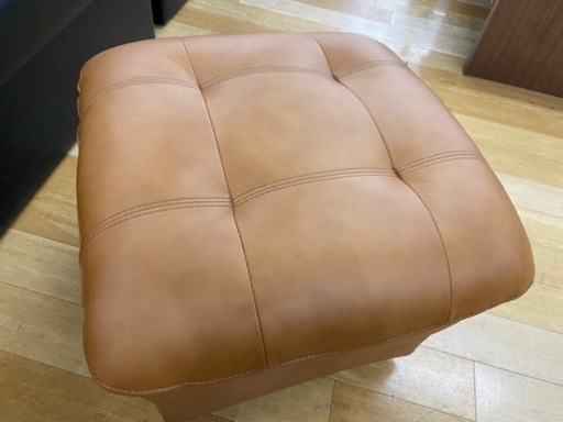 【トレファクラパーク岸和田店】三人掛けソファオットマン付入荷致しました。