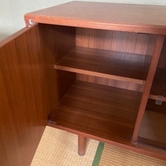 ヴィンテージ　キャビネットの画像