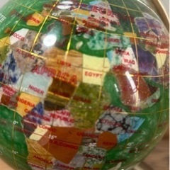 天然石地球儀の画像