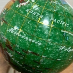 天然石地球儀の画像