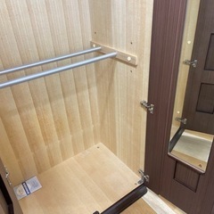 【トレファクラパーク岸和田店】府中家具三枚扉入荷致しました。