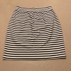 M earth スカートの画像