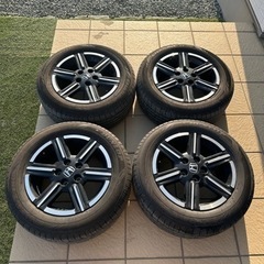 車のパーツ タイヤ、ホイール