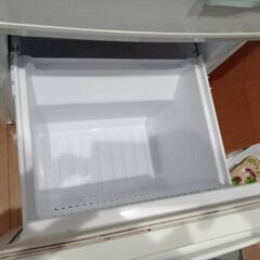2019年　Sharp 冷凍冷蔵庫　4月29日か30日の午前中引き渡し希望の画像