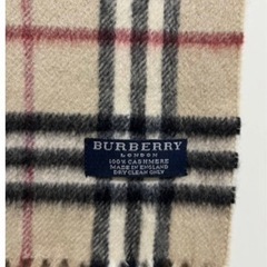 ⭕️ BURBERRY　バーバリー　マフラー　カシミア100％　薄いベージュ系  引越しの為、出品致します。 値下げ交渉可能。お気軽にお申し付け下さい。買い手が見つからない場合には今月末に削除致します。⭕️の画像