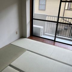 初期費用なんと7万円！！ 小田急多摩線小田急多摩センター駅まで徒歩25分 ♪ 火災保険、保証会社初回保証料、家賃1ヶ月無料！！ 駐輪場無料、エレベーター付き♪（次回更新予定日4月28日） − 東京都