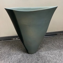 いけばな　一輪挿し　陶器製　生け花　フラワーベース　花瓶の画像