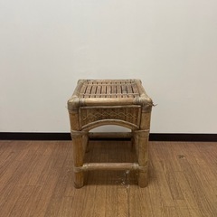 無料 古びた腰かけ イス