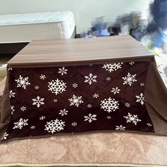 テーブル   
こたつ