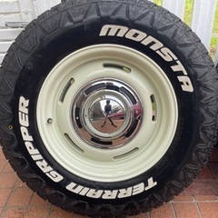 車のパーツ タイヤ、ホイール