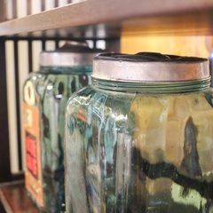 【池上店 4/12 OPEN】 【大量入荷！¥3,000〜】希少　時代　ビンテージ　菓子瓶　地球瓶　ガラス　入れ物　昭和　レトロ　アンティーク　ジャパニーズ　蓋付き　雑貨　インテリア　お菓子　駄菓子屋　駄菓子　花器　花瓶　🚚運搬無料エリア有 / 大田区 リサイクルショップ 🪜Lumberroom - ランバールーム - 池上店 / 池上駅 大森駅 蒲田駅 最寄り🪜の画像