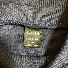 SHEIN シーイン　トップスの画像