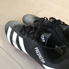 子供用　サッカースパイク　23.5. adidas アディダス　黒の画像