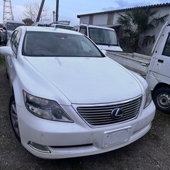 レクサス LS LS600h ハイブリッド4WD 