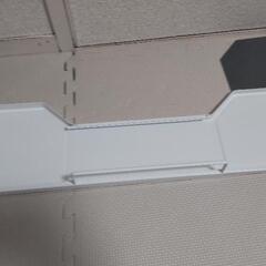 山崎実業 伸縮式 キッチンラック コンロ奥 伸縮コンロ奥ラック ホワイト サイズ:約W64~80XD16XH5cm の画像