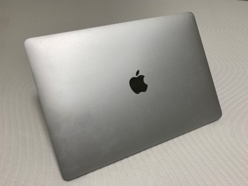 MacBook Pro 13-inch, 2017, Two Thunderbolt 3 ports