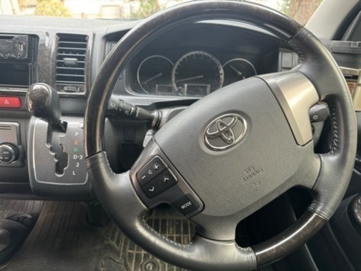 ハイエース 200系 4型 SUPERGL ダークプライム 純正ハンドル またはシフトノブ 他にも純正部品あり