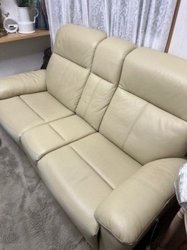 本革　東京インテリア電動リクライニング　2人掛けソファ