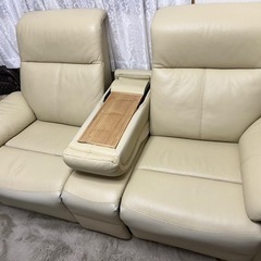 本革 東京インテリア電動リクライニング 2人掛けソファ