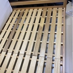 無印良品　セミダブルベッドとマットレスの画像