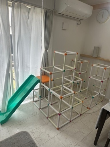 白いわんぱくジム