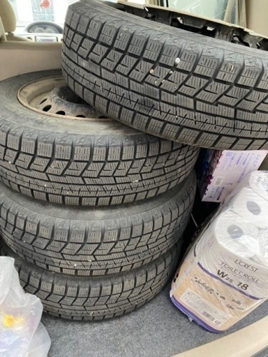 車のパーツ タイヤ、ホイール