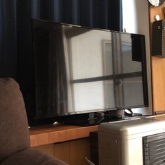 43型テレビ本体のみ　ジャンク　500円支払いますので引き取り希望