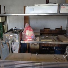 ほぼ決まりそうです🙇スチール棚  業務用フライヤー他 